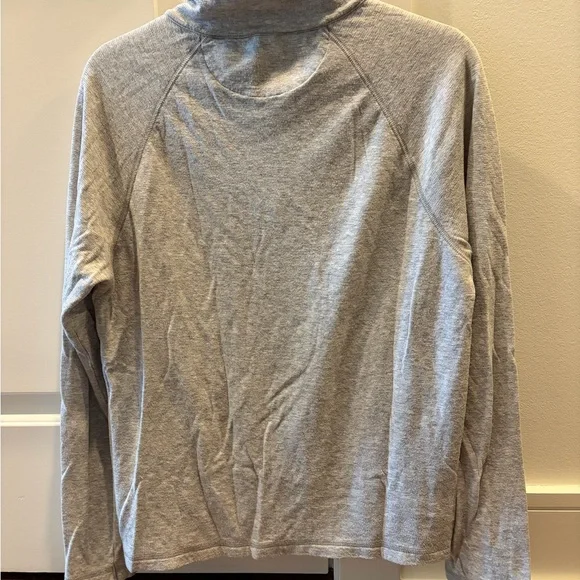 Faherty Cloud Cotton Gray Pullover - Picture 2 of 4